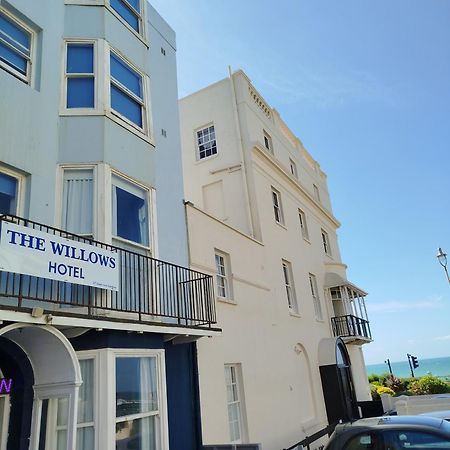 The Willows Brighton Exterior photo